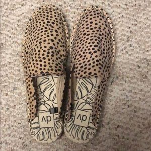 Dolce Vita Sip on espadrilles